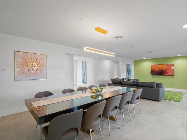 3721 N 55th Ave, Hollywood, FL 33021