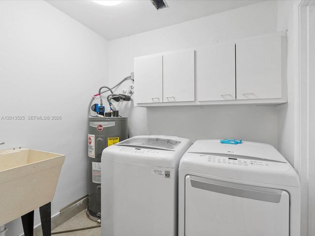 3721 N 55th Ave, Hollywood, FL 33021