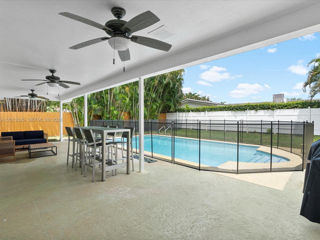 3721 N 55th Ave, Hollywood, FL 33021