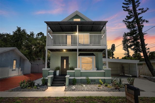 1713 10TH AVENUE W, Bradenton, FL 34205