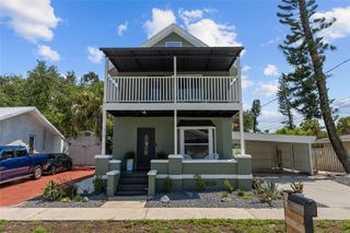 1713 10TH AVENUE W, Bradenton, FL 34205