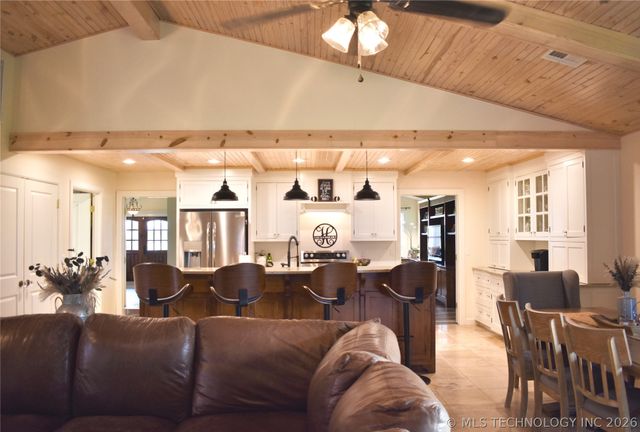 71279 S 270 Road, Wagoner, OK 74467