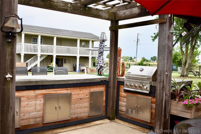 71279 S 270 Road, Wagoner, OK 74467