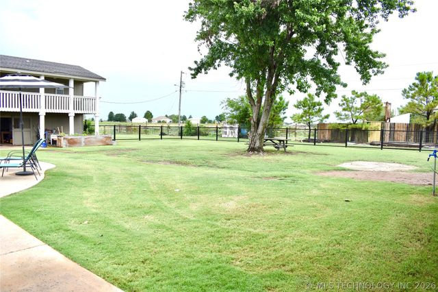 71279 S 270 Road, Wagoner, OK 74467