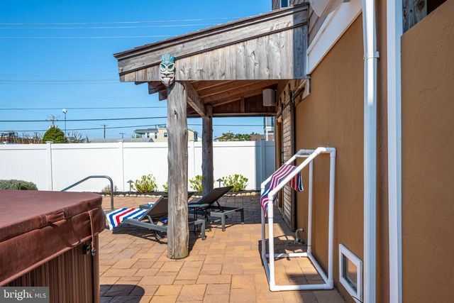 48 S 1ST STREET, Surf City, NJ 08008