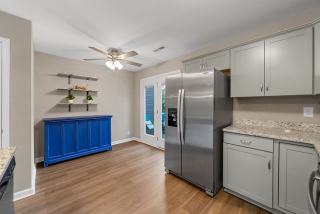 955 Big Sky Dr Apt J, Clarksville, TN 37040