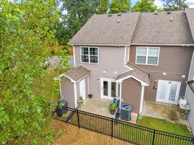 955 Big Sky Dr Apt J, Clarksville, TN 37040