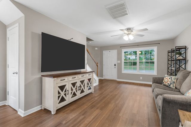 955 Big Sky Dr Apt J, Clarksville, TN 37040