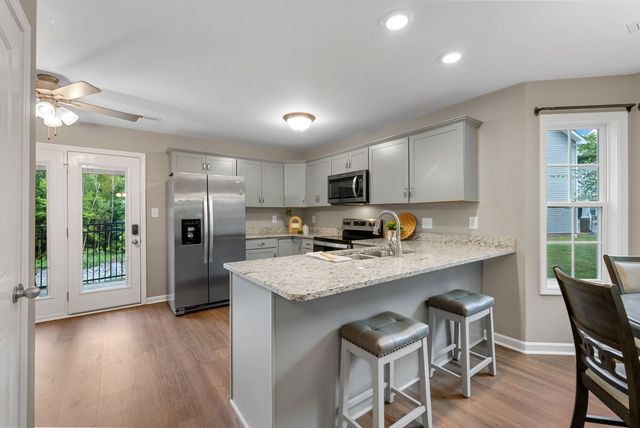 955 Big Sky Dr Apt J, Clarksville, TN 37040