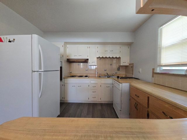 4043 N County Road 100 East, New Castle, IN 47362