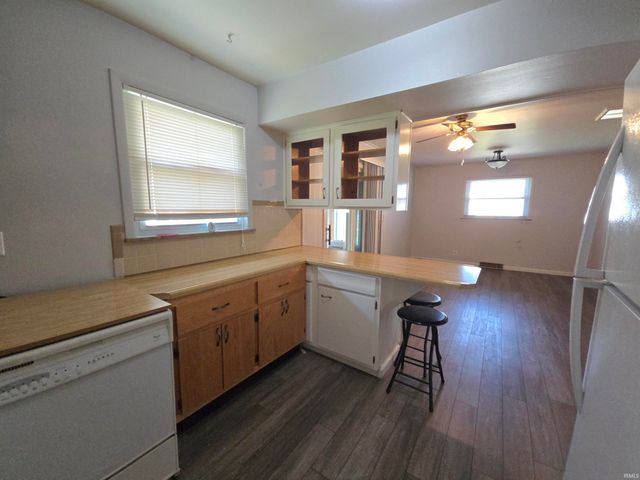 4043 N County Road 100 East, New Castle, IN 47362