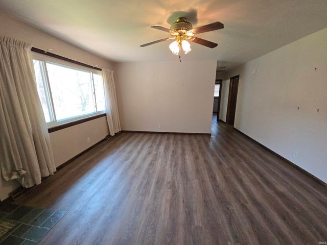 4043 N County Road 100 East, New Castle, IN 47362