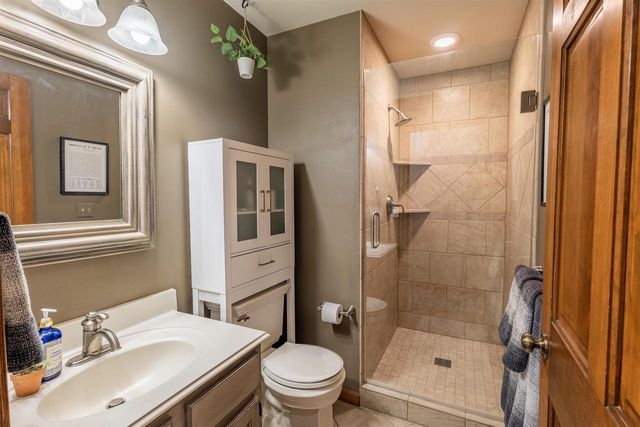 305 COUNTRY CLUB ROAD, Schofield, WI 54476