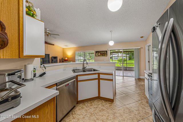 2724 Tolman Avenue SE, Palm Bay, FL 32909