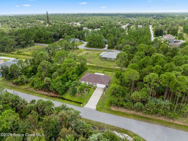 2724 Tolman Avenue SE, Palm Bay, FL 32909