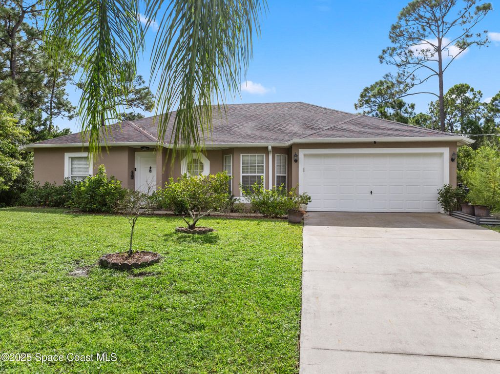 2724 Tolman Avenue SE, Palm Bay, FL 32909