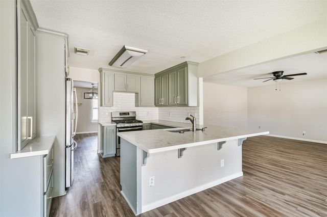 3425 Stevenwood Lane, Alvin, TX 77511