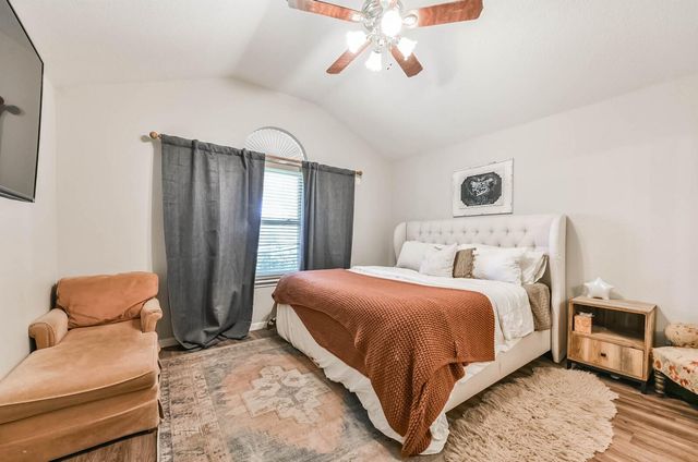 3425 Stevenwood Lane, Alvin, TX 77511