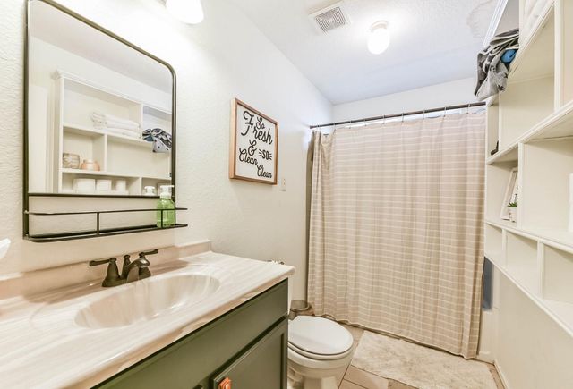 3425 Stevenwood Lane, Alvin, TX 77511