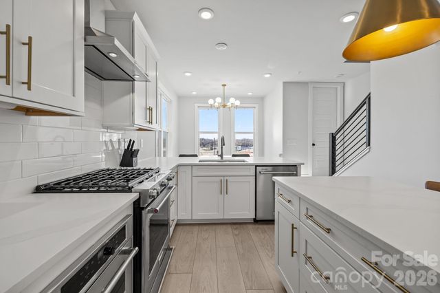 1925 Dunavant Street, Charlotte, NC 28203