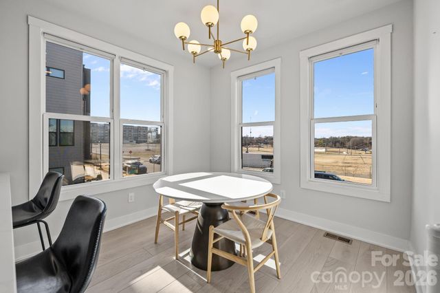 1925 Dunavant Street, Charlotte, NC 28203