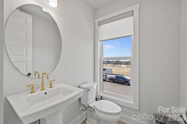 1925 Dunavant Street, Charlotte, NC 28203