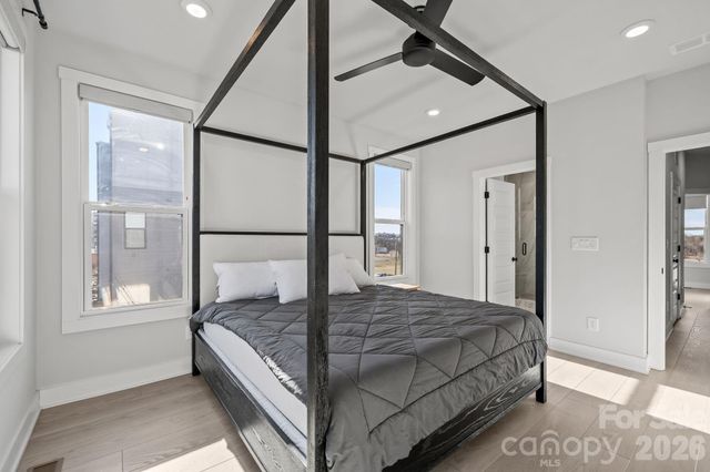 1925 Dunavant Street, Charlotte, NC 28203