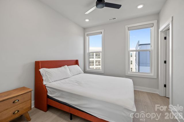 1925 Dunavant Street, Charlotte, NC 28203