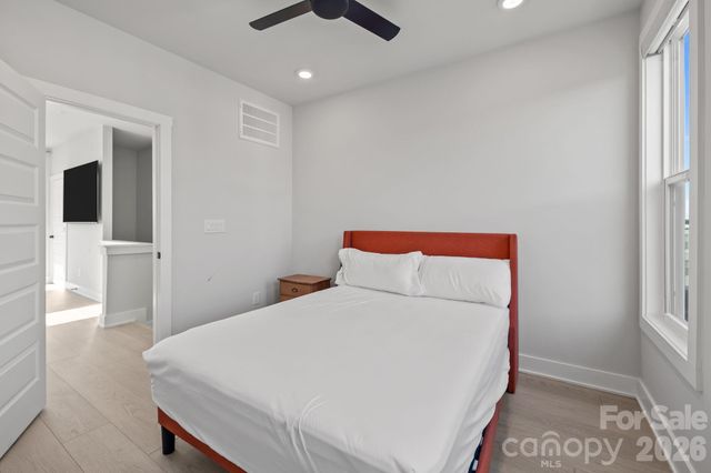 1925 Dunavant Street, Charlotte, NC 28203