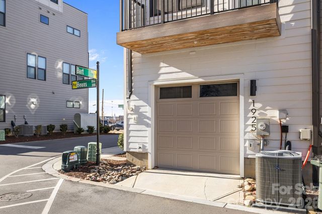 1925 Dunavant Street, Charlotte, NC 28203