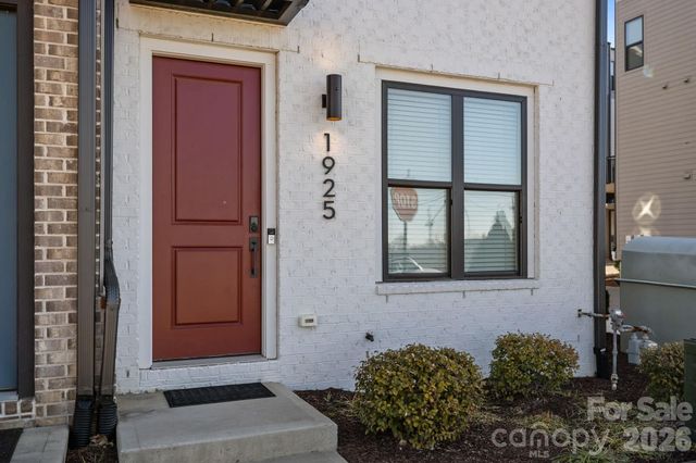 1925 Dunavant Street, Charlotte, NC 28203