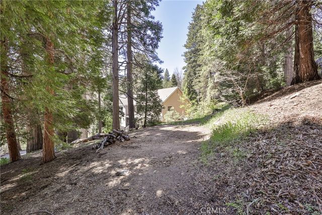 26316 Ca-189, Twin Peaks, CA 92391