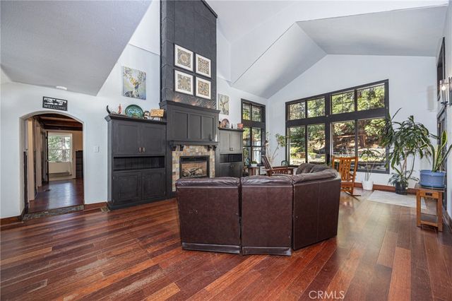 26316 Ca-189, Twin Peaks, CA 92391