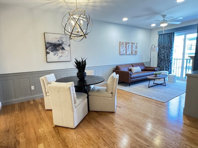 1 Revolution Way 307, Canton, MA 02021