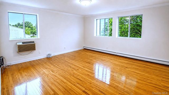 81-64 102nd Avenue 3rd Fl, Ozone Park, NY 11416