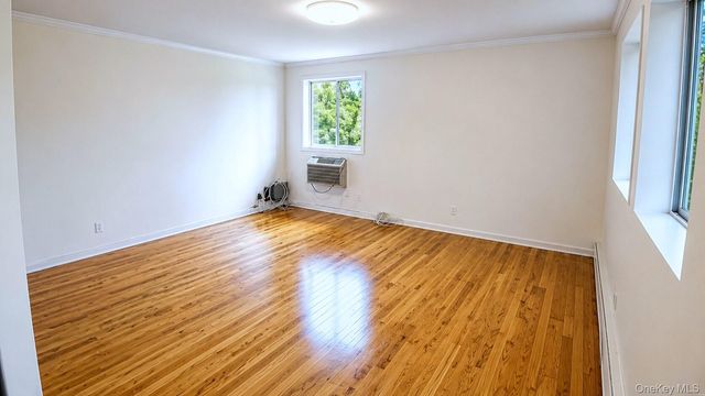 81-64 102nd Avenue 3rd Fl, Ozone Park, NY 11416