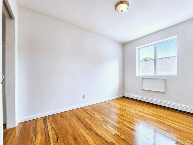81-64 102nd Avenue 3rd Fl, Ozone Park, NY 11416