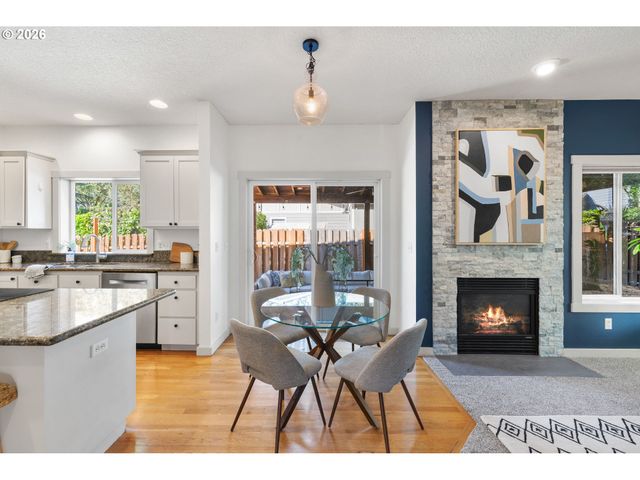 8945 Sw TERRETON Pl, Portland, OR 97223