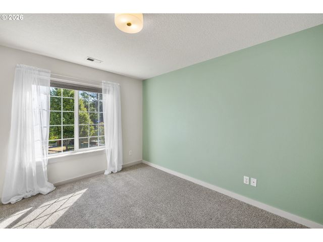 8945 Sw TERRETON Pl, Portland, OR 97223
