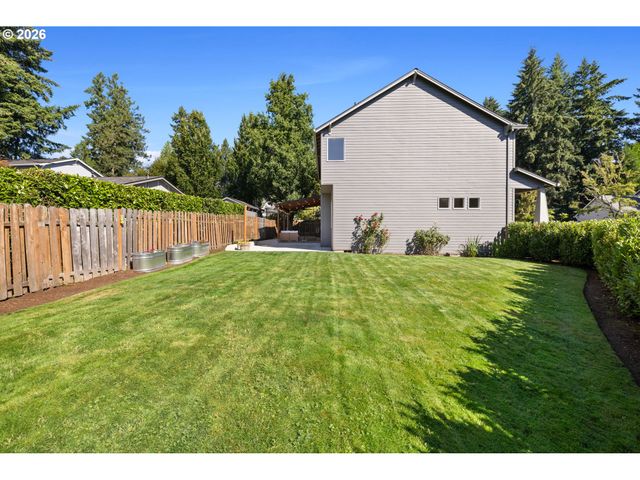 8945 Sw TERRETON Pl, Portland, OR 97223