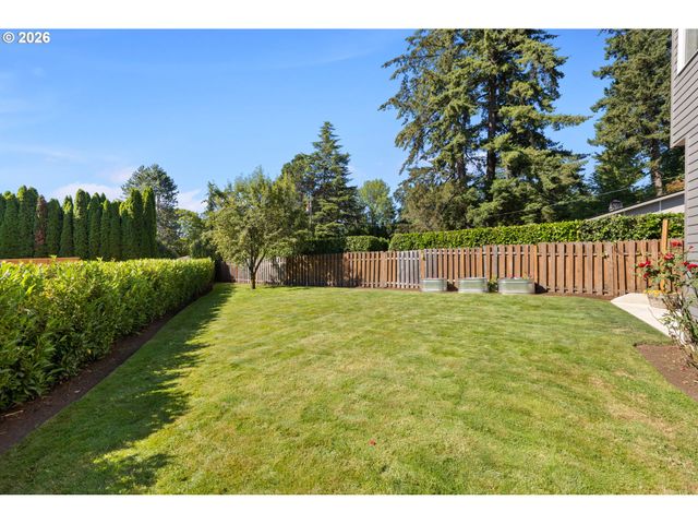 8945 Sw TERRETON Pl, Portland, OR 97223
