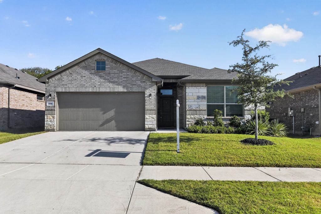400 Dunmore Drive, Fort Worth, TX 76052 — exterior