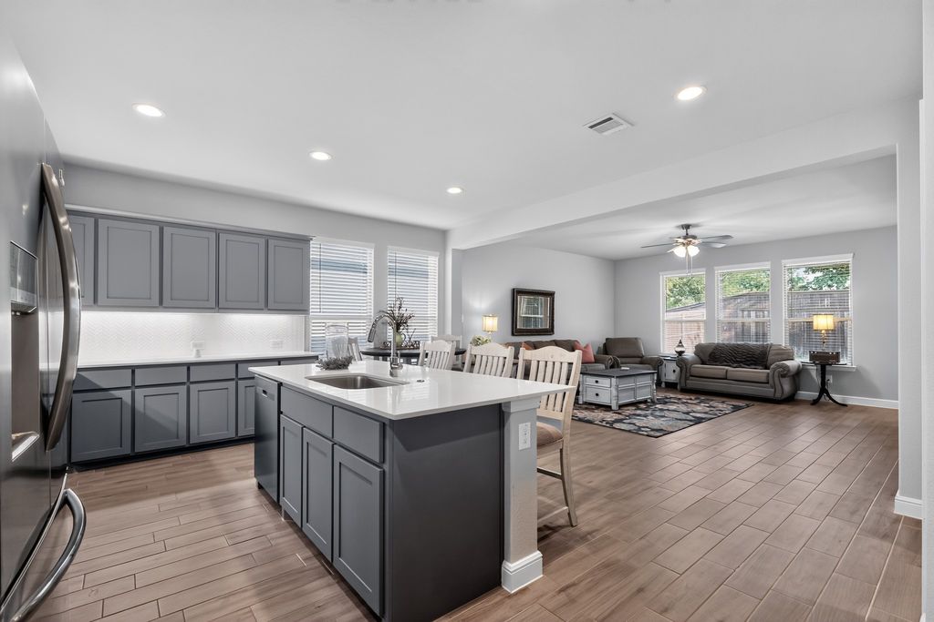 400 Dunmore Drive, Fort Worth, TX 76052 — photo 4