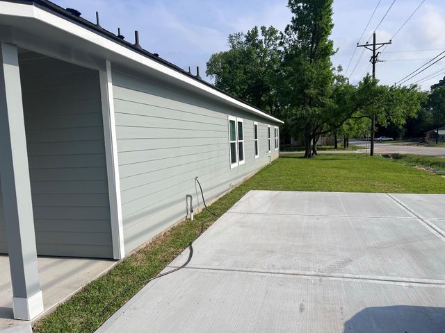 312 W Watson Street A-B, Willis, TX 77378