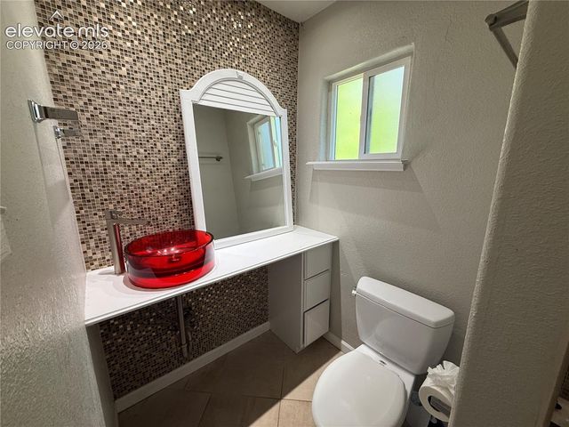 1220 E San Rafael Street, Colorado Springs, CO 80909