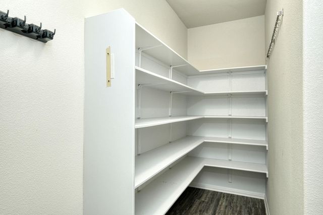10001 Dalliance LN, Manor, TX 78653