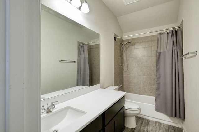 10001 Dalliance LN, Manor, TX 78653