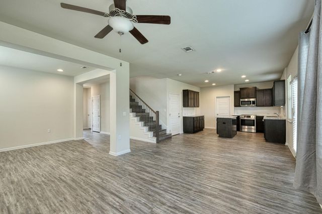 10001 Dalliance LN, Manor, TX 78653