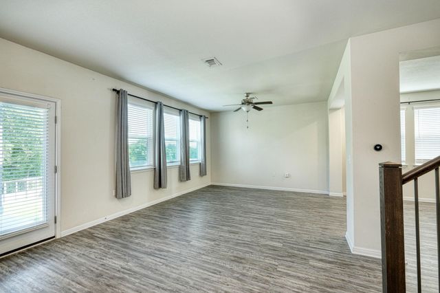 10001 Dalliance LN, Manor, TX 78653