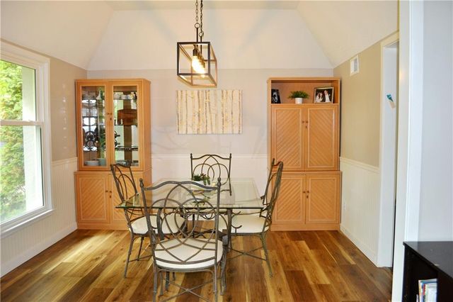 10002 W 98th Terrace, Overland Park, KS 66212